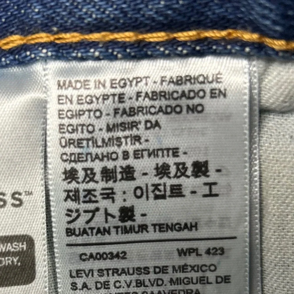 Levi's 501 Jeans Mens 48x30 Blue Distressed 150th Anniversary Button Fly Denim
